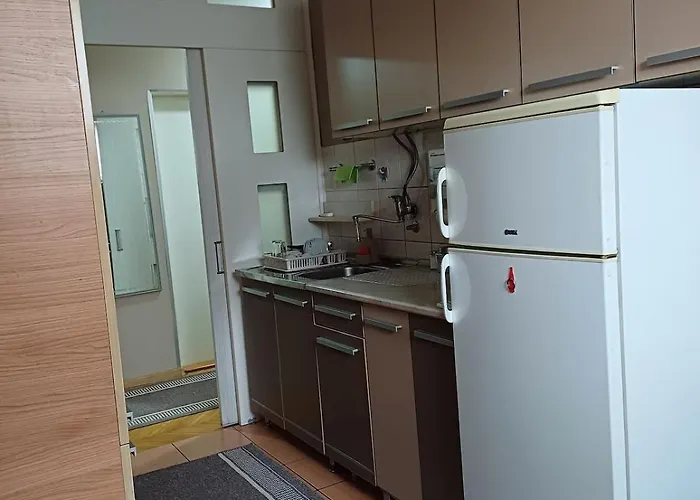 Beautiful House דירה